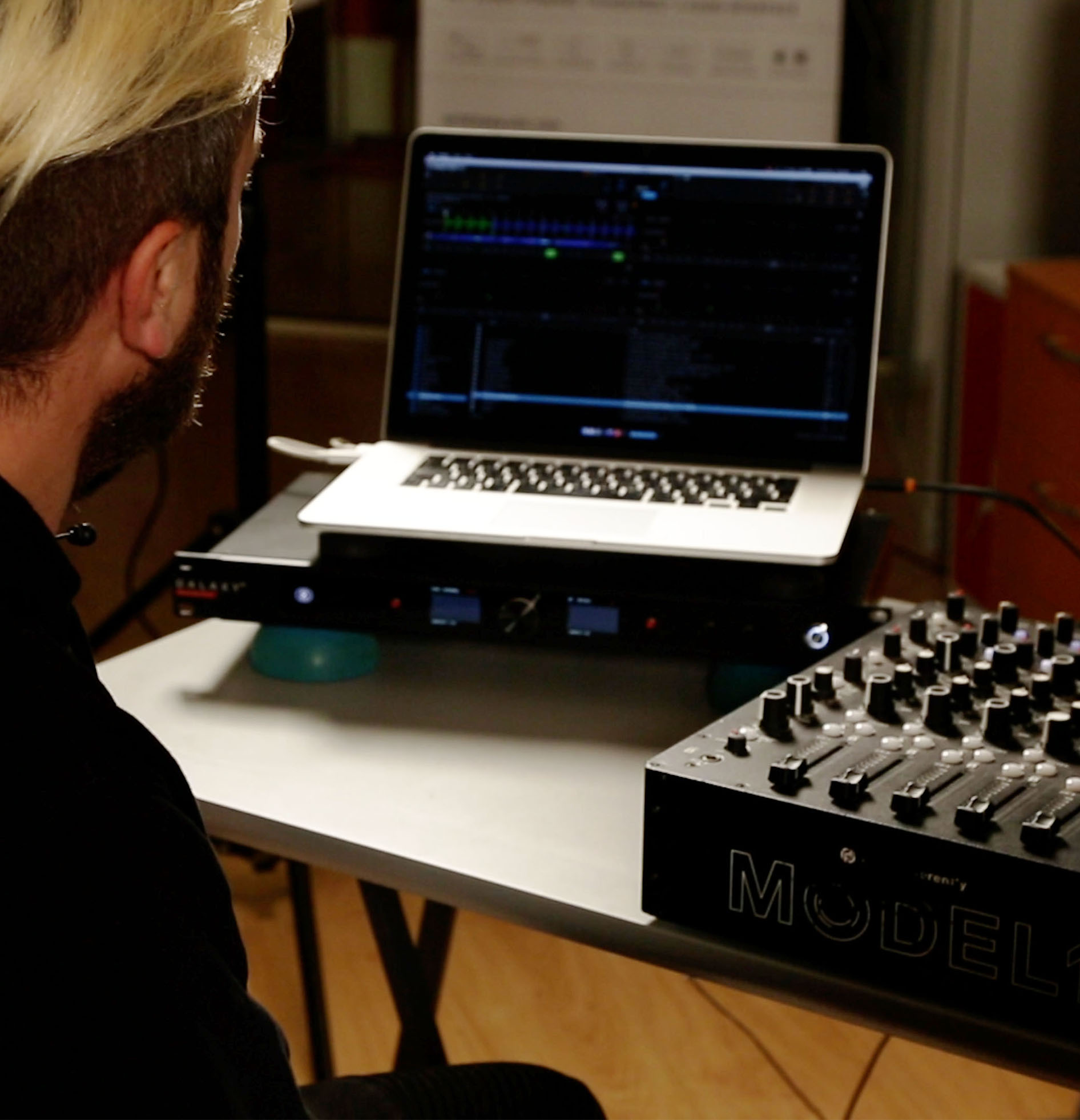 Audio interface vs. mixer Antelope Audio